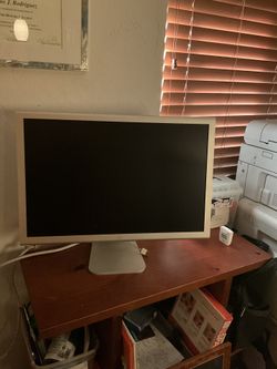 Apple Cinema Display 23”