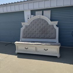 California King Farmhouse Style Bed Frame With Built In Drawers 