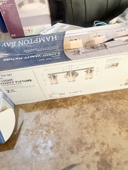 Brand new bathroom vanity light