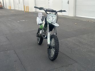 Brand New 125cc Dirt Bike 