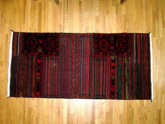 Antique kilim/carpet
