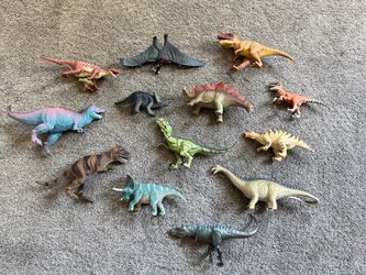 Toy Dinosaur Figures Lot of 13
