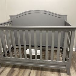 Charlie Style Gray Crib