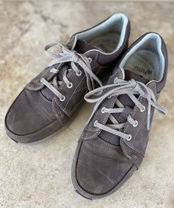 Womens Leather Shoes 7M 