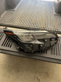 2021-2025 Toyota Sienna Headlights Right Left