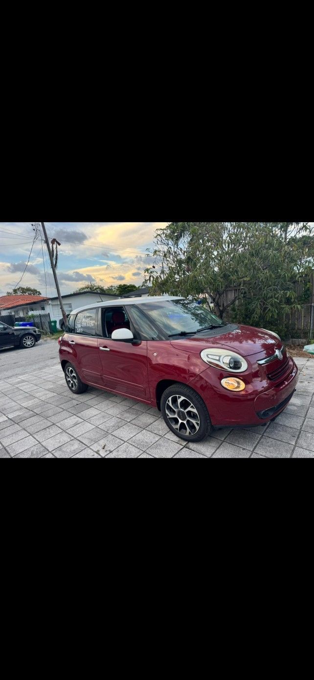 2014 Fiat 500l