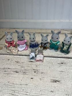 Vintage Sylvanian Family Calico Critter Babblebrook Rabbit Family