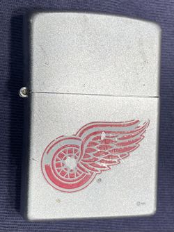 Zippo 2003 fluid lighter