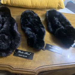 Pristine Black Rabbit Fur Neck Warmer With Pompom