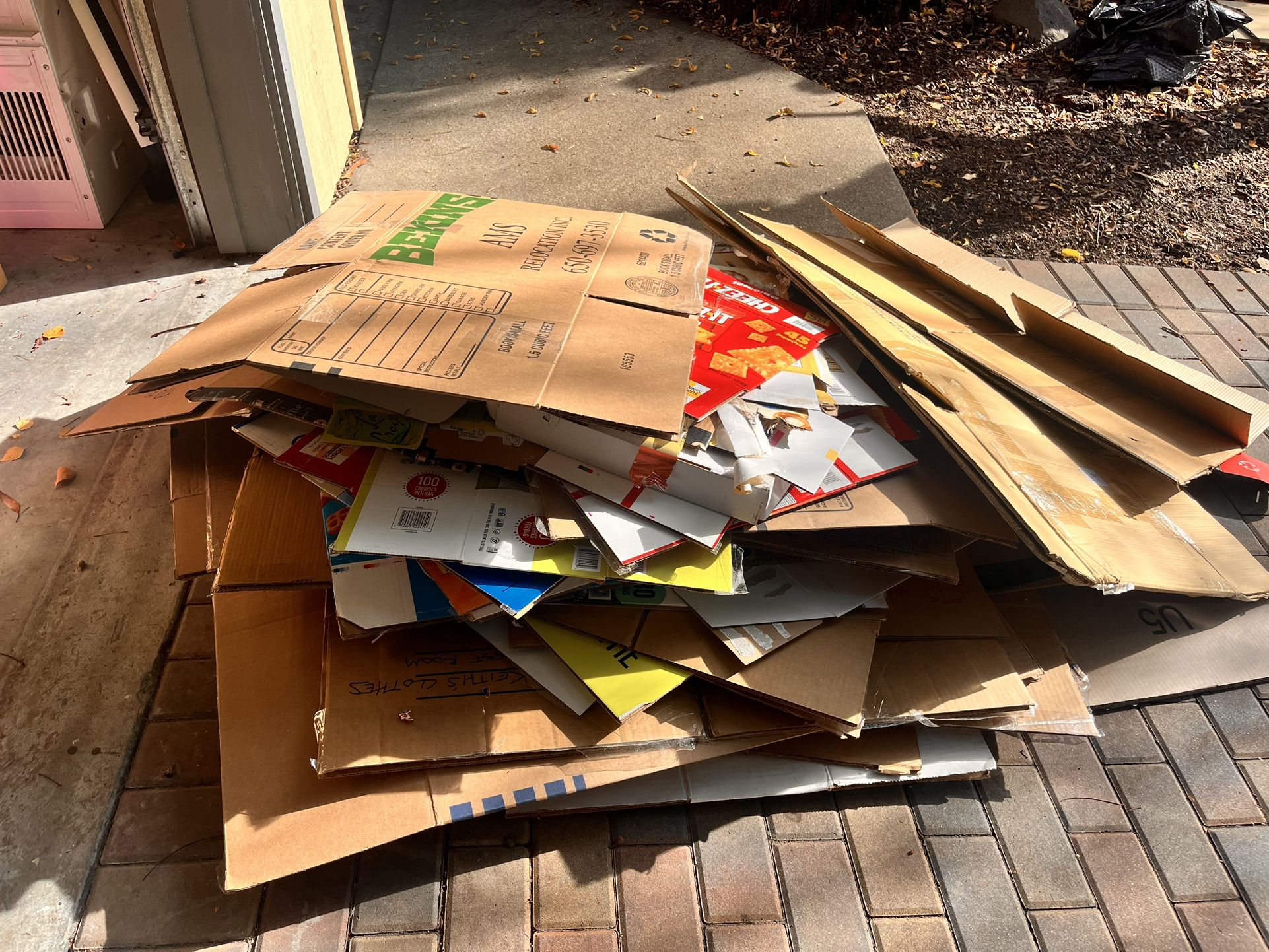 Free moving boxes