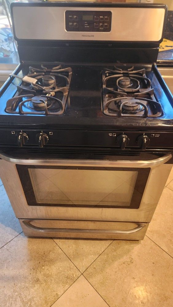 Frigidaire Gas Oven Range