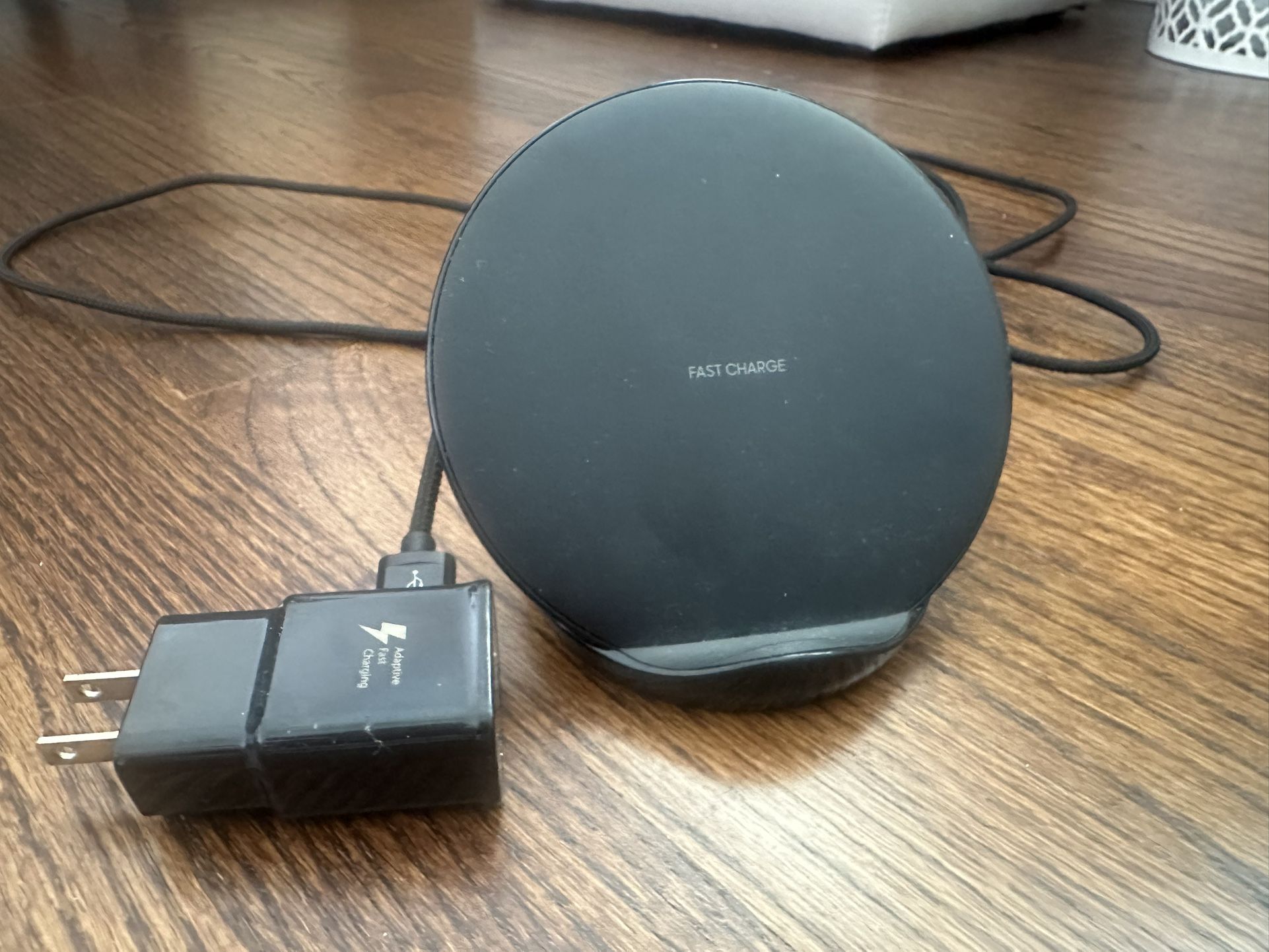 Samsung Wireless Fast Charger Stand