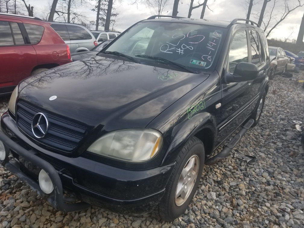 2001 MERCEDES ML320 FOR PARTS ONLY