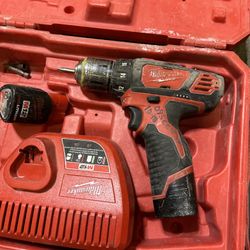 Milwaukee M12 2407-20 Cordless Drill/Driver - Red