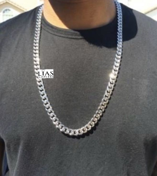 New 18 k white gold Cuban link chain