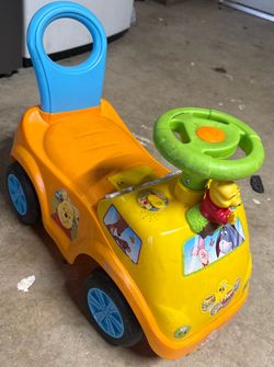 Winnie the Pooh push car
