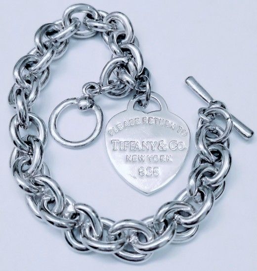 " NEW" Never Worn Beautiful Solid Sterling Silver Tiffany & Co. Heart Tag Toggle Bracelet 7 1/2" Long  