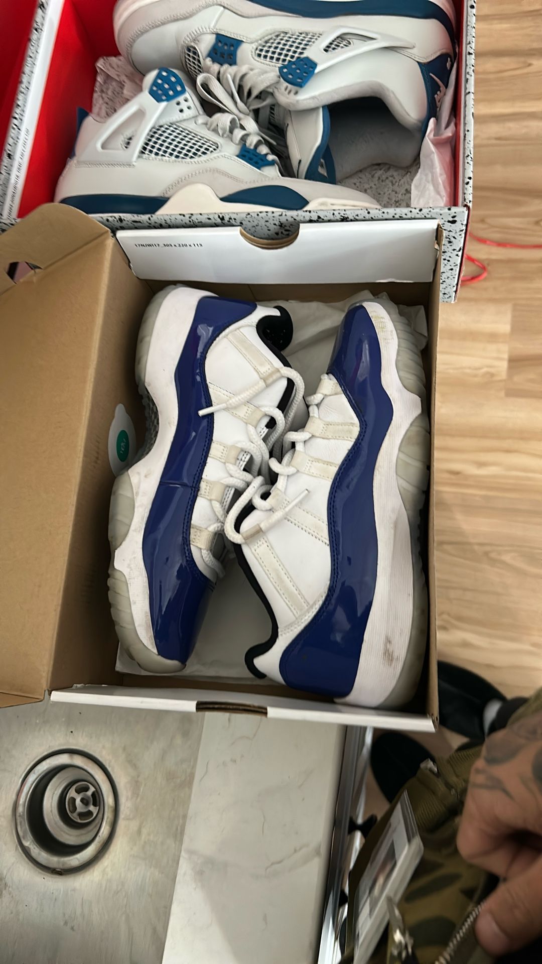Jordan 11s Low / Jordan 4s 