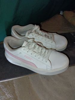 Women's PUMA Sneaker