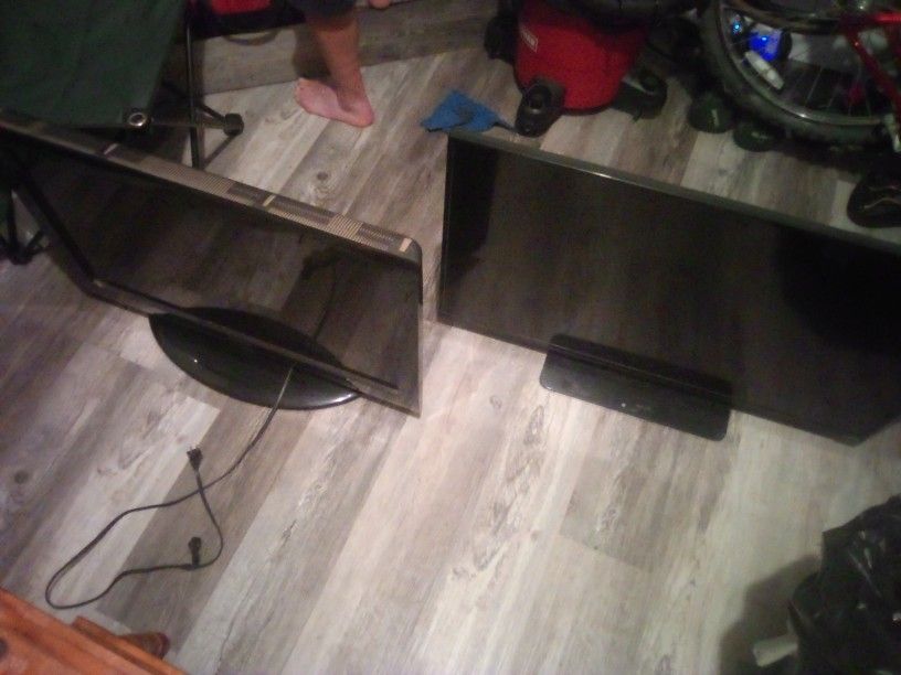 Two Flat Screen TVs