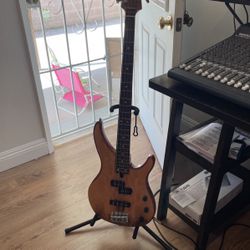 Yamaha Bass Guitar 