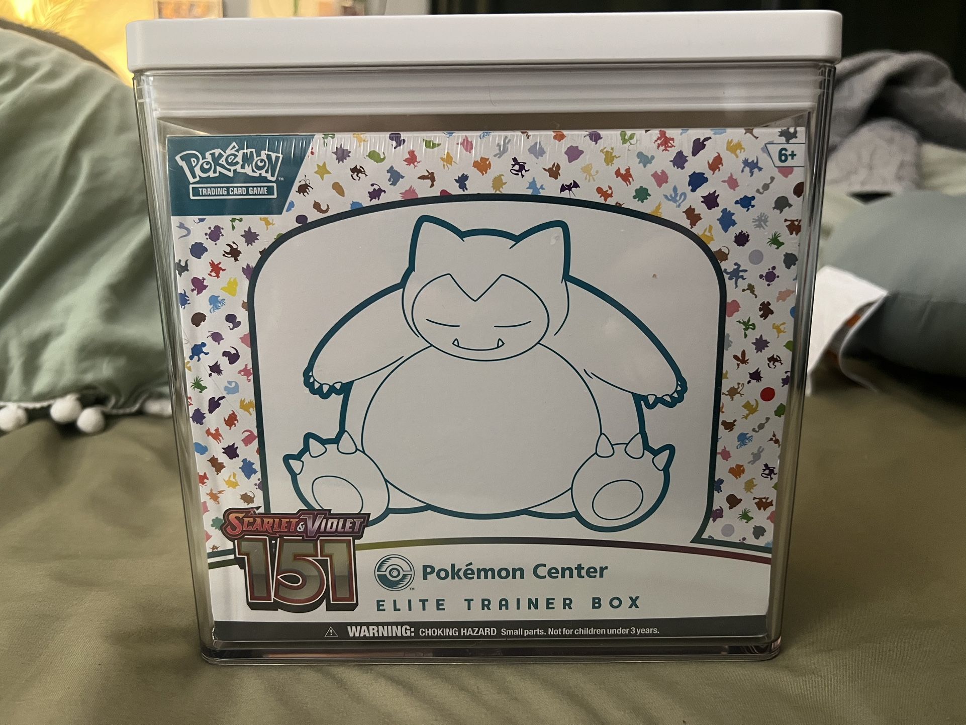 Scarlet & Violet: 151 Pokemon Center ETB