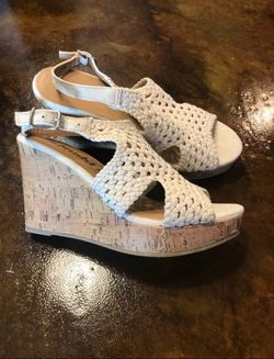 Size 9 women’s wedges