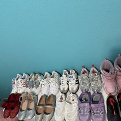 Zapatos De Niña  👧 12C Todo Por Un Solo Precio 