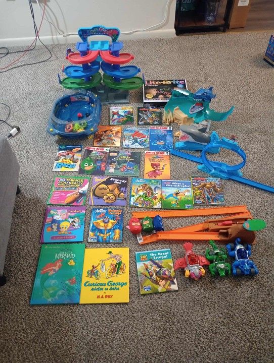 Miscellaneous Toy Bundle