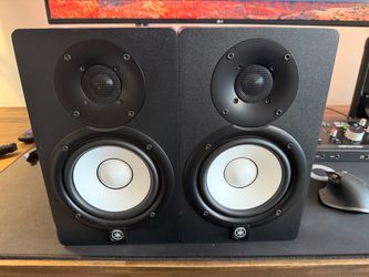Yamaha HS5 Studio Monitor Pair