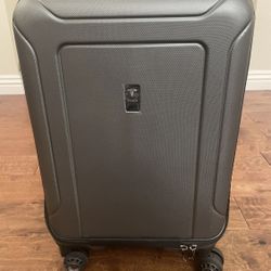 Tesla carry-on spinner luggage