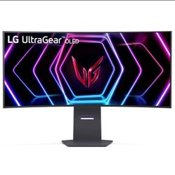 39" UltraGear OLED WQHD 240Hz 0.03ms G-Sync Compatible 800R Curved 1440p
