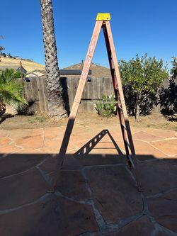 Werner 8’ fiberglass ladder