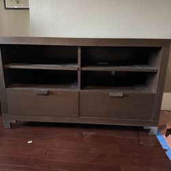 TV Stand - Heavy - Wood