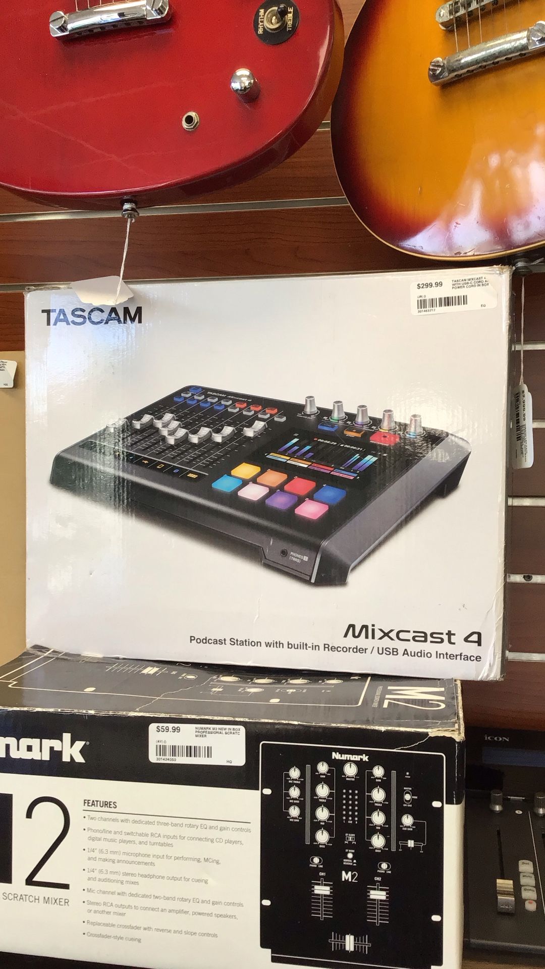 Tascam Mixcast 4 Podcast Station 