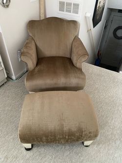 Chair & ottoman