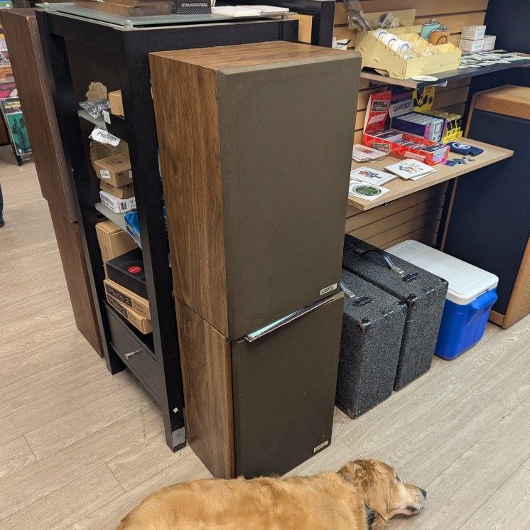 UA 300 Series Speakers