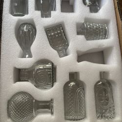Small Glass Bud Vases (21)