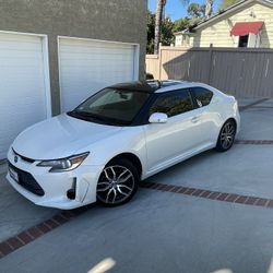 2015 Toyota Scion Tc 2D Hatchback 