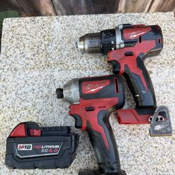 Milwaukee M18 Drill Set