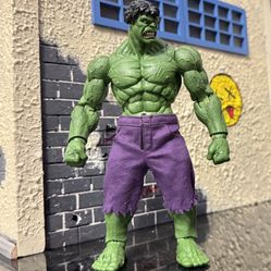 Marvel Legends Hulk Custom
