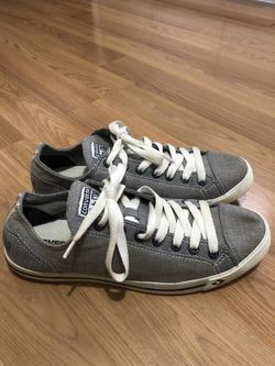 Unisex Converse men’s Size 10 Women’s Size 12