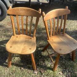 Set Of 4 Maple Good Quality Antique Chairs