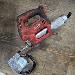Milwaukee M18 18V Lithium-Ion Cordless Grease Gun 2-Speed (Tool-Only)