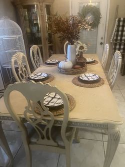 Table And Bitrina