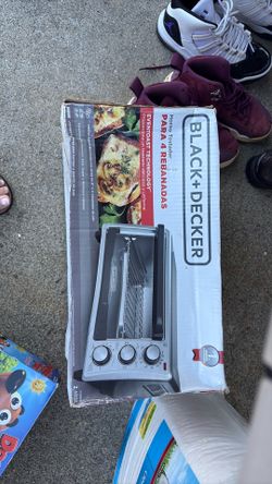 Black + Decker 4 slice toaster oven