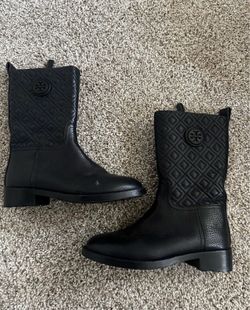 Tory Burch Marion booties size 6