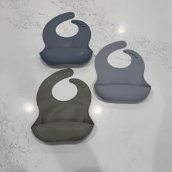 Silicone Feeding Bibs (pack of 3) Mushie and Ava + Oliver Brands - For Self-feeding, Baby Led Weaning (BLW), Babies & Toddlers Starting Solid Foods
