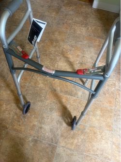 Adult walker