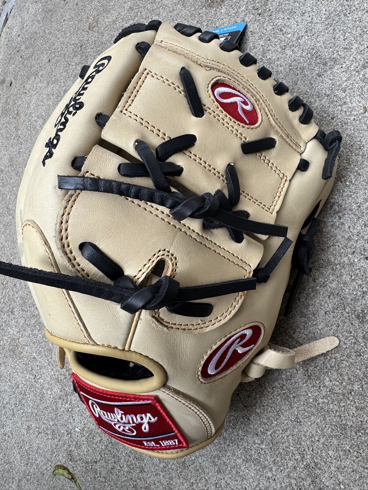 Rawlings GG Elite Baseball Glove 12” New With Tags Have More Equipment Available $100 firm